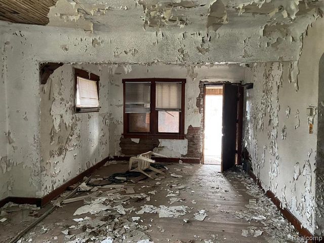 205 E Baltimore Boulevard, Flint, MI 48505