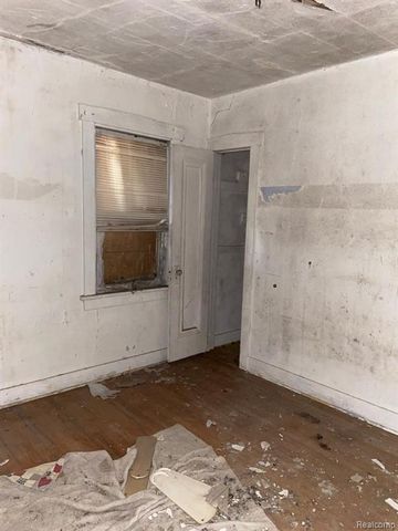 205 E Baltimore Boulevard, Flint, MI 48505