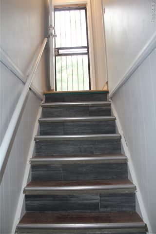 11470 E Lakepointe Street E, Detroit, MI 48224