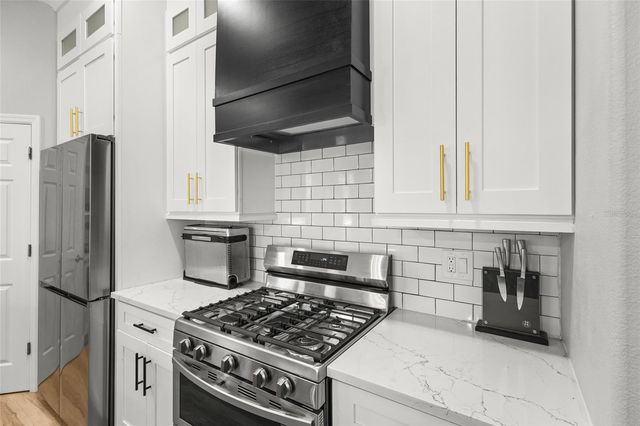 6223 DONNINGTON COURT, Sarasota, FL 34238