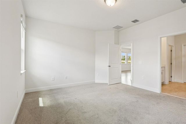 2233 HEN ROAD, Minneola, FL 34715