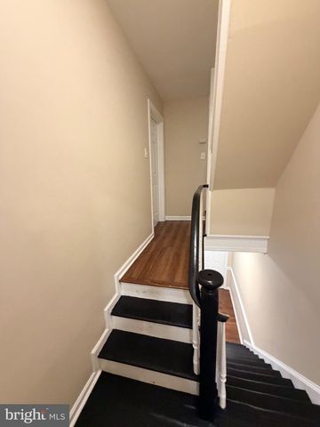 127 E UNION ST, Burlington, NJ 08016