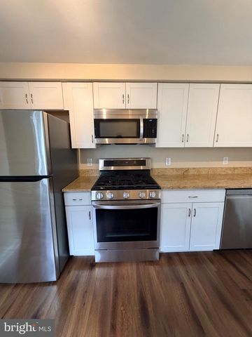 127 E UNION ST, Burlington, NJ 08016