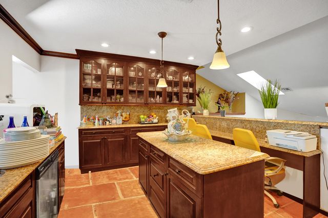 16974 W Glasgow Drive, The Acreage, FL 33470