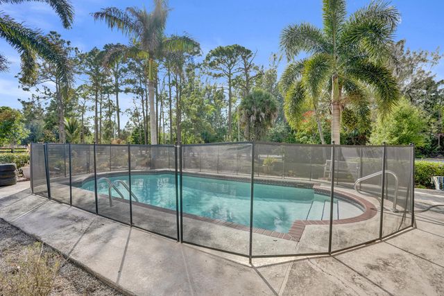 16974 W Glasgow Drive, The Acreage, FL 33470