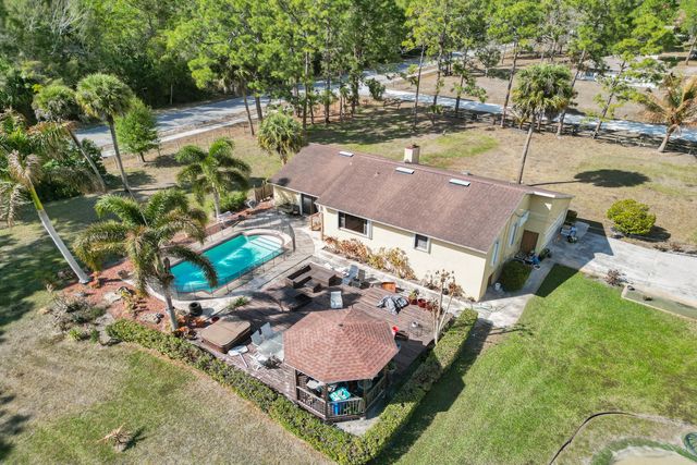 16974 W Glasgow Drive, The Acreage, FL 33470