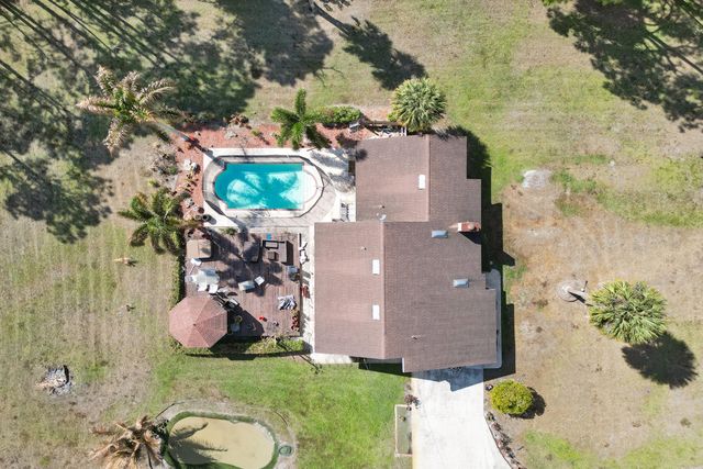 16974 W Glasgow Drive, The Acreage, FL 33470