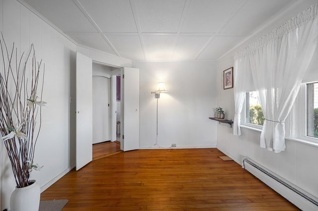 2 A Nonquit Street A, Worcester, MA 01604