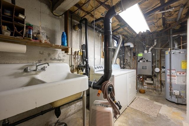 2 A Nonquit Street A, Worcester, MA 01604