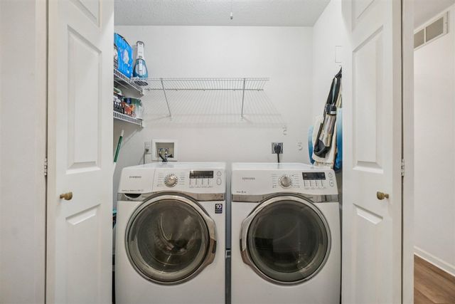 1764 Weatherstone Drive, Ann Arbor, MI 48108