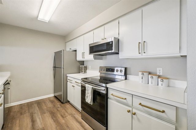 1764 Weatherstone Drive, Ann Arbor, MI 48108