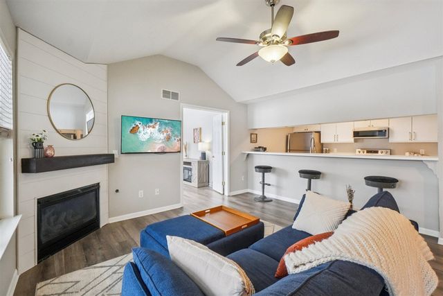 1764 Weatherstone Drive, Ann Arbor, MI 48108