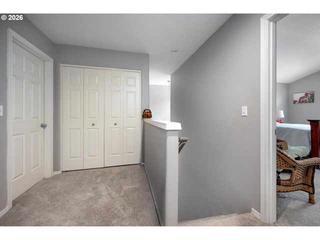 1355 Sw BINFORD LAKE Pkwy, Gresham, OR 97080