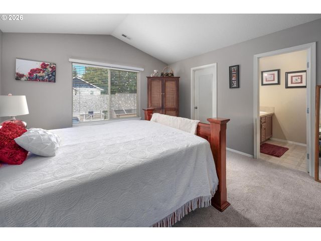 1355 Sw BINFORD LAKE Pkwy, Gresham, OR 97080