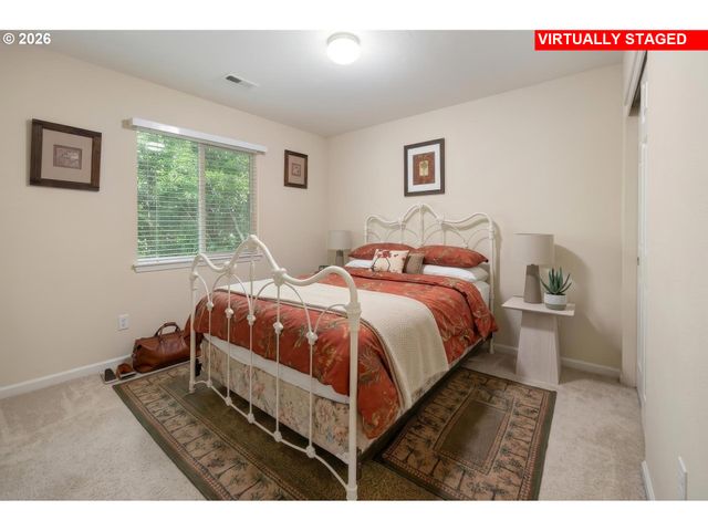 1355 Sw BINFORD LAKE Pkwy, Gresham, OR 97080