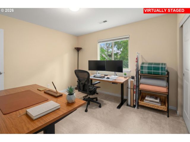1355 Sw BINFORD LAKE Pkwy, Gresham, OR 97080
