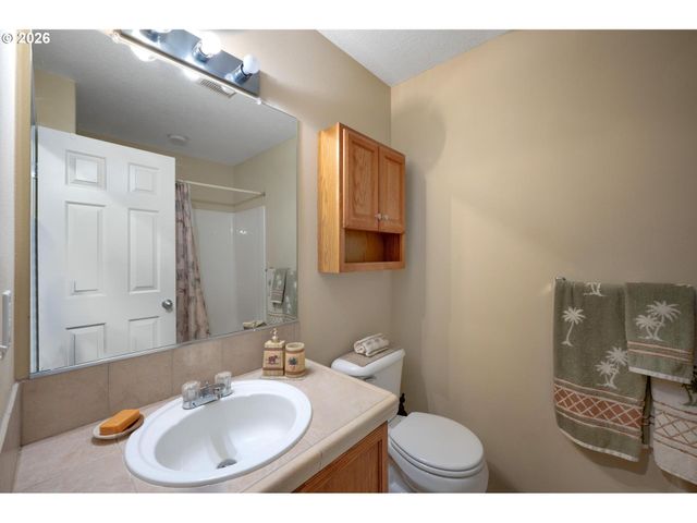 1355 Sw BINFORD LAKE Pkwy, Gresham, OR 97080