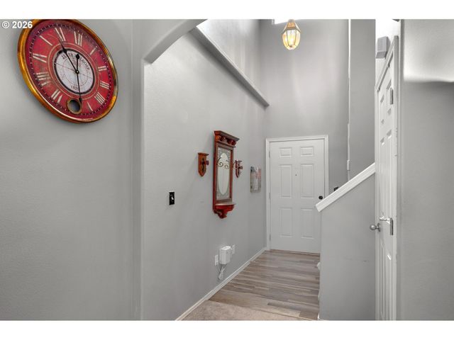 1355 Sw BINFORD LAKE Pkwy, Gresham, OR 97080