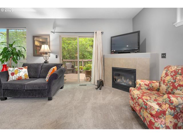 1355 Sw BINFORD LAKE Pkwy, Gresham, OR 97080