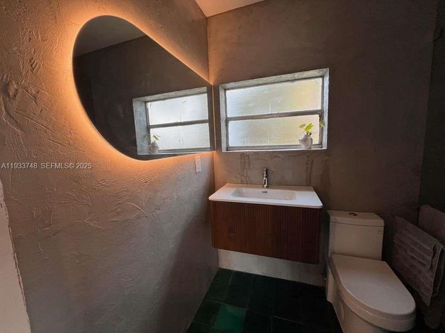 765 NW 44th St 2, Miami, FL 33127