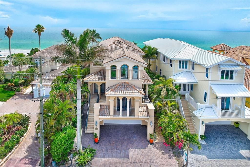 Image 1 of property listing at 15712 GULF BOULEVARD, Redington Beach, FL 33708