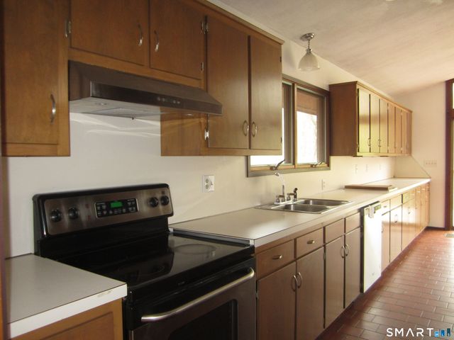 58 Candide Lane, Mansfield, CT 06268