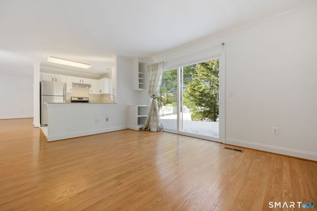 2 Village Court 2, Wilton, CT 06897