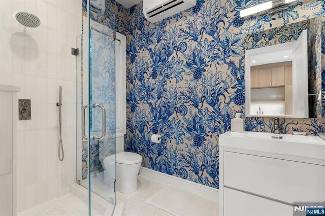 306 Hutchinson Road, Englewood, NJ 07631