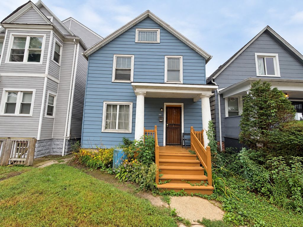 2817 E 76th Place, Chicago, IL 60649 — exterior