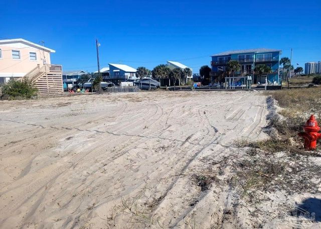 1428 Alabama St, Navarre Beach, FL 32566