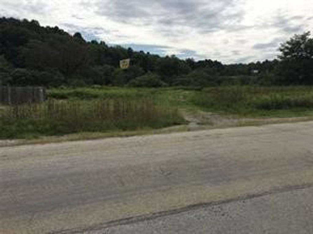 000 Frye Farm Rd, Unity Twp, PA 15601