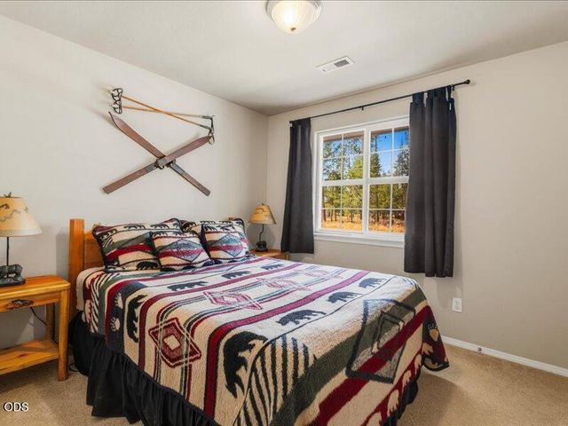 16679 Wm Foss Road, La Pine, OR 97739