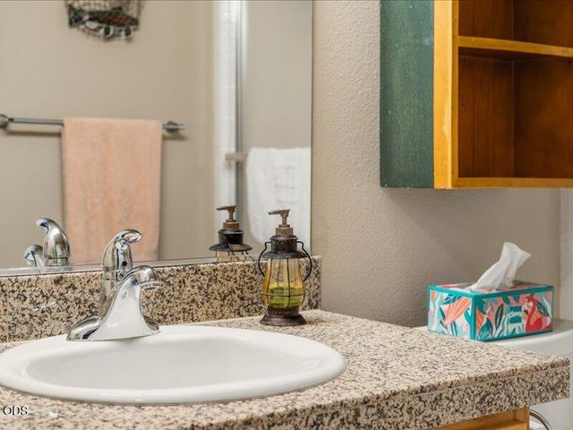 16679 Wm Foss Road, La Pine, OR 97739