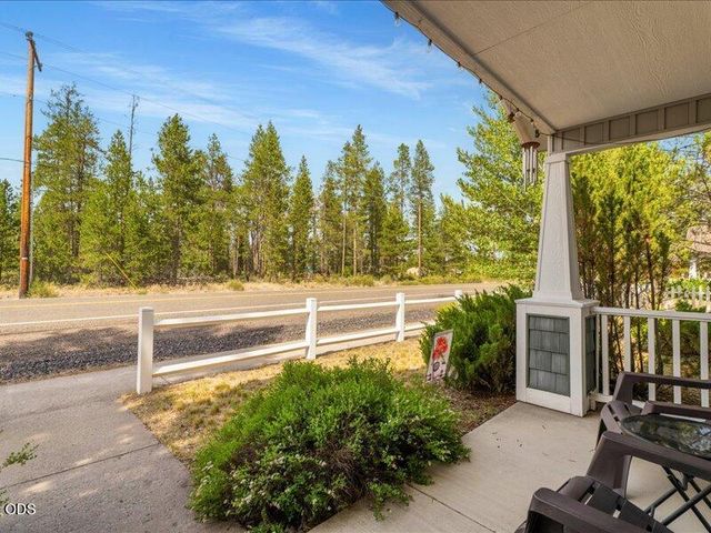 16679 Wm Foss Road, La Pine, OR 97739