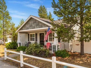 16679 Wm Foss Road, La Pine, OR 97739