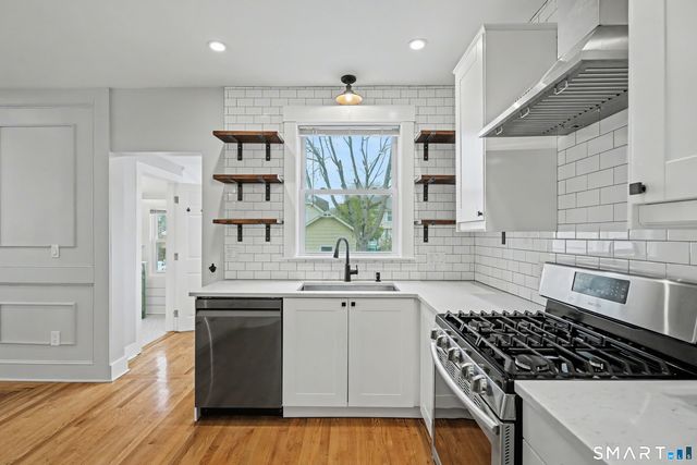 38 Beecher Place, New Haven, CT 06512