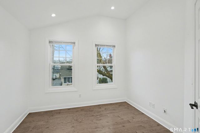 38 Beecher Place, New Haven, CT 06512