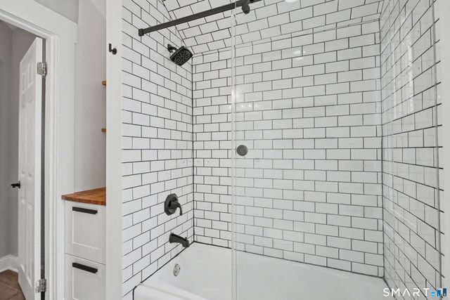 38 Beecher Place, New Haven, CT 06512