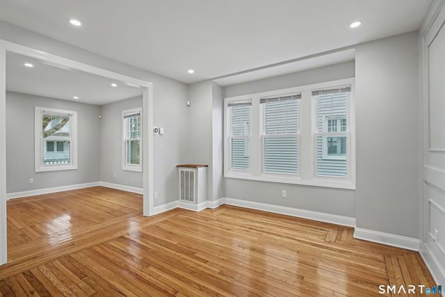 38 Beecher Place, New Haven, CT 06512