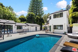 1750 N Beverly Glen Boulevard, Los Angeles, CA 90077