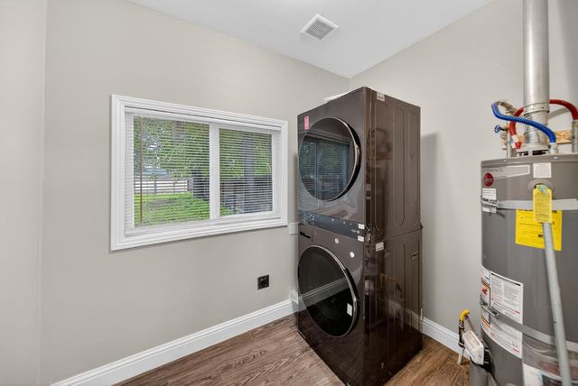 3231 E Townsend Avenue, Fresno, CA 93702