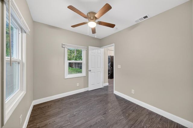 3231 E Townsend Avenue, Fresno, CA 93702