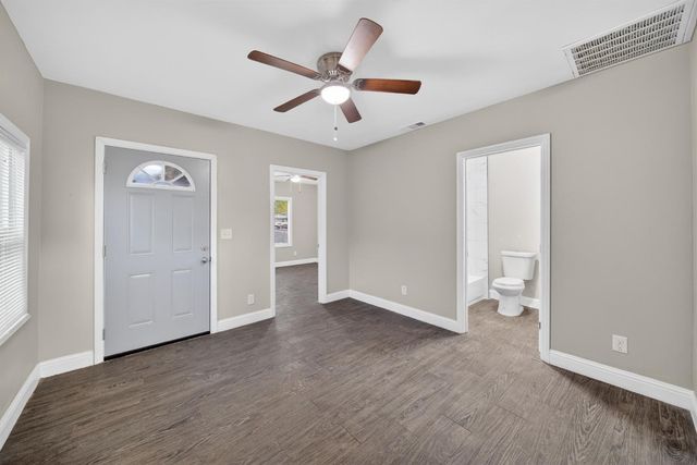 3231 E Townsend Avenue, Fresno, CA 93702