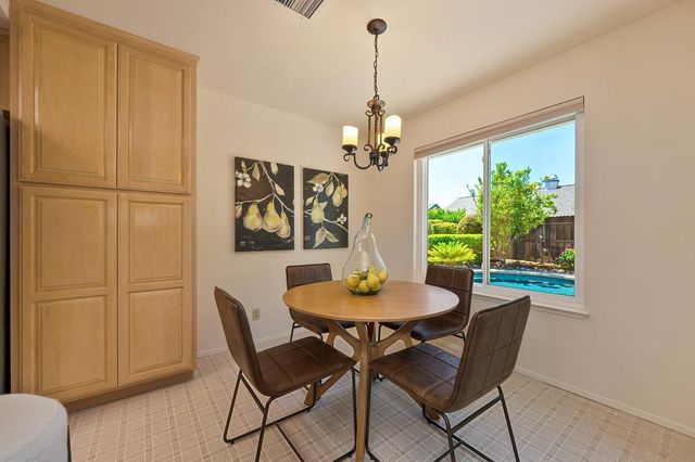 1617 Revere Dr, Roseville, CA 95747