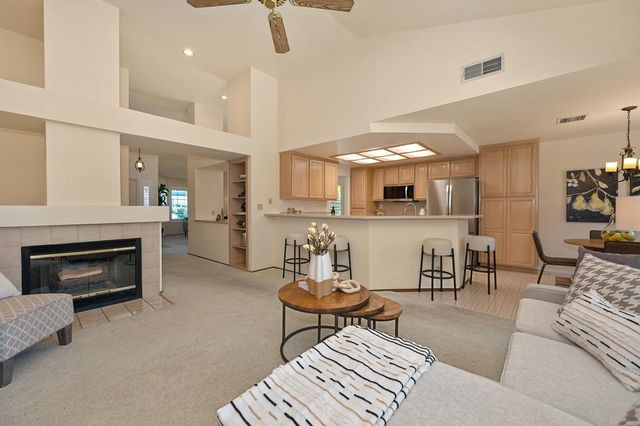 1617 Revere Dr, Roseville, CA 95747