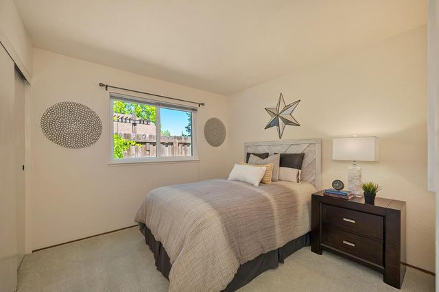 1617 Revere Dr, Roseville, CA 95747