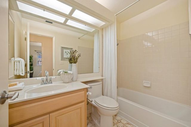 1617 Revere Dr, Roseville, CA 95747