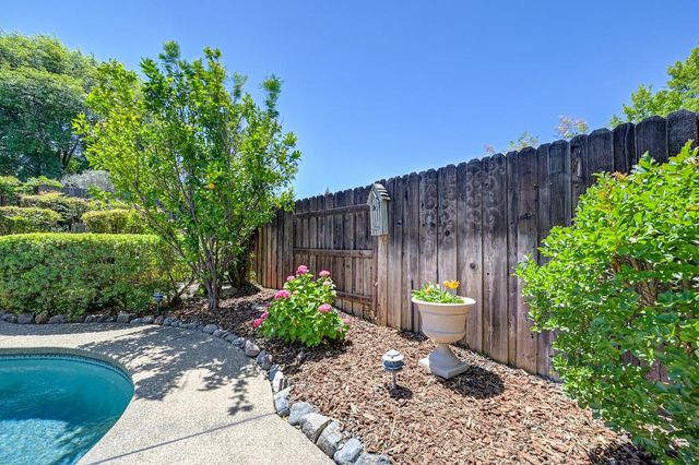 1617 Revere Dr, Roseville, CA 95747