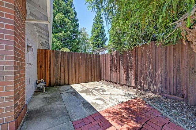 1617 Revere Dr, Roseville, CA 95747