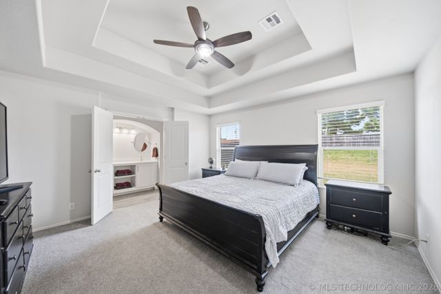 2605 W 111th Place S, Jenks, OK 74037